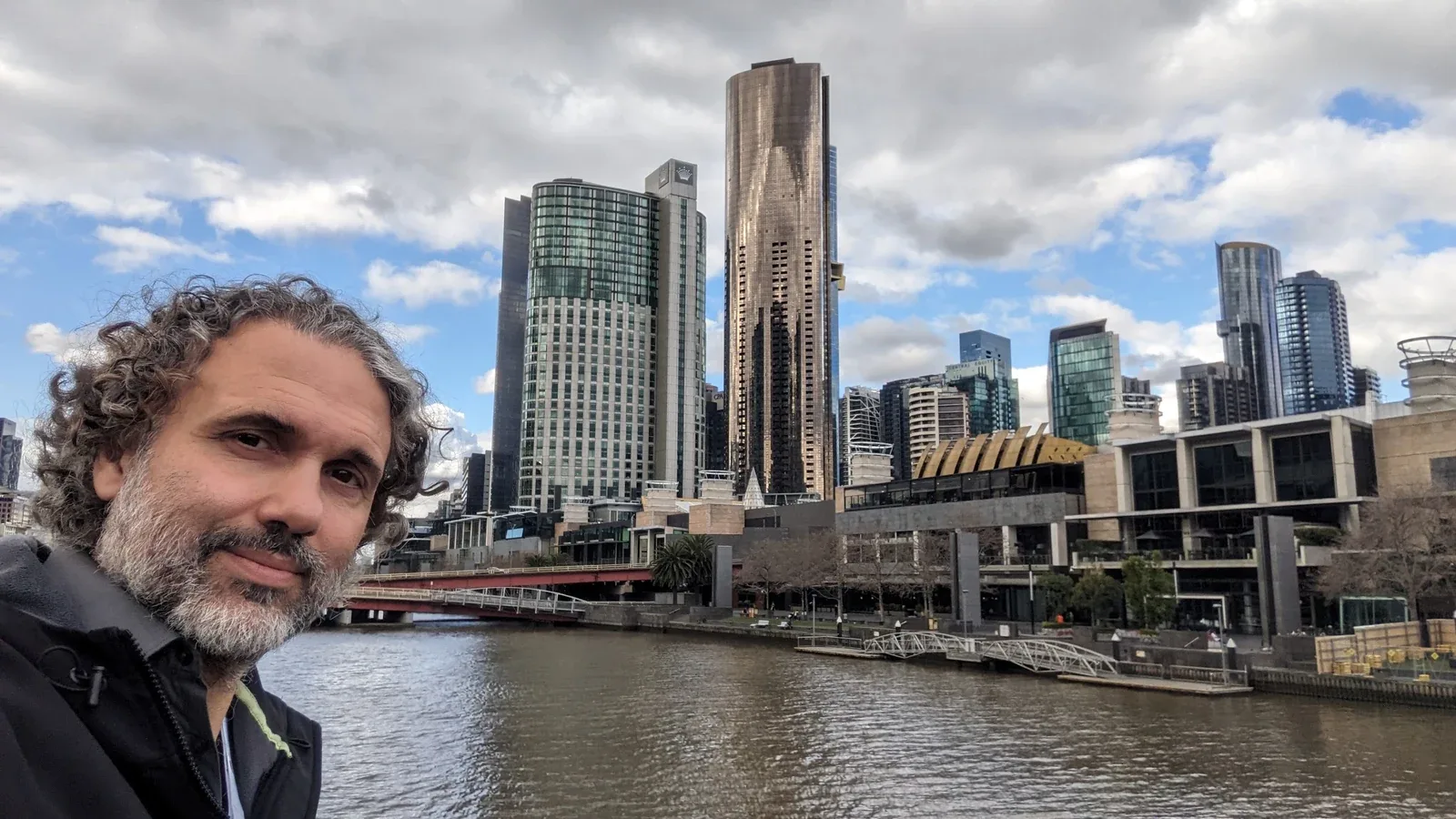 Junto ao Yarra, Melbourne, Agosto de 2023